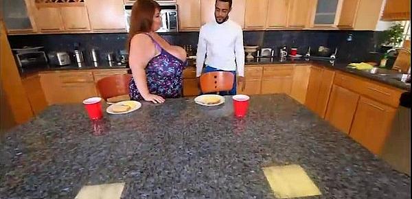  Sexy SSBBW Lexxi Luxe Feeds Stallion Breakfast and Boobs